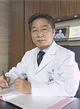 李庸國