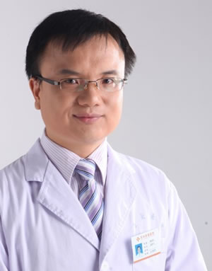 屈新華