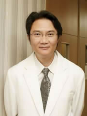 黃仁碩