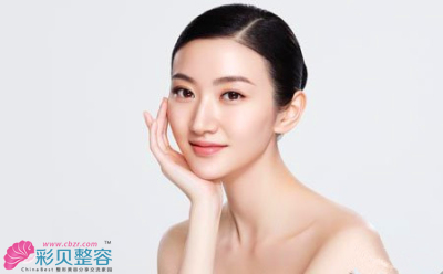發(fā)際線對(duì)美的貢獻(xiàn)功不可沒 你種植了嗎