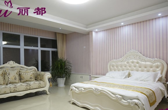 淮安清江麗都醫(yī)療美容門診部溫馨舒適的病房
