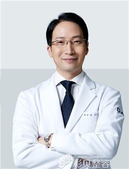 韓國DA整形醫(yī)院院長金起甲