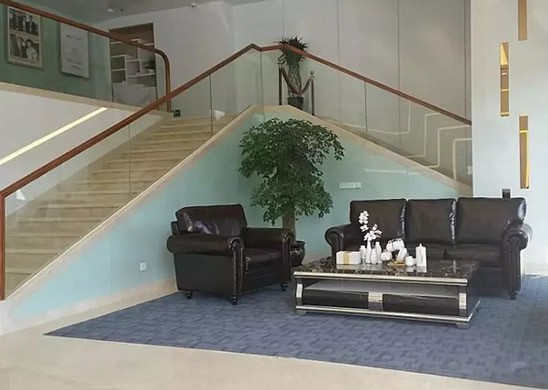 重慶萊森植發(fā)醫(yī)院大廳