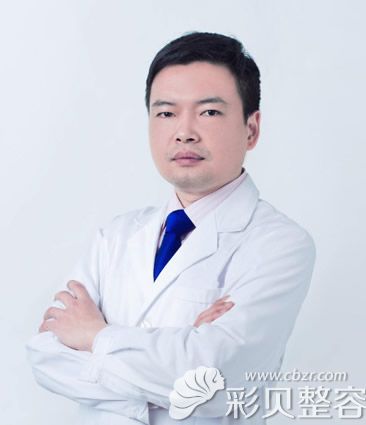 長(zhǎng)沙申美醫(yī)療美容門診部技術(shù)院長(zhǎng)周棟波