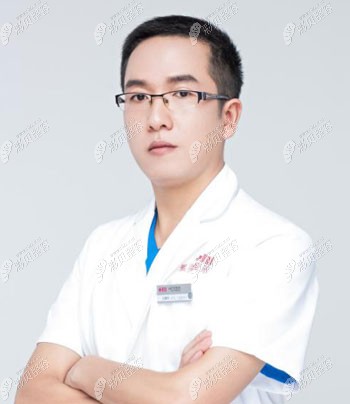 長沙雅美整形王健華主任