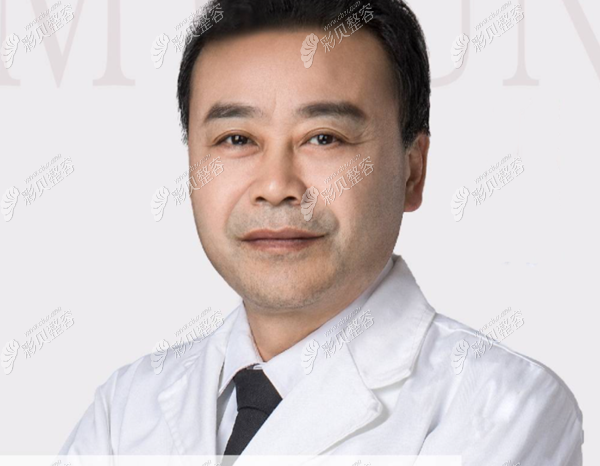 西安米蘭柏羽姚順利曼托假體隆胸能長久維持，價格才1w9起