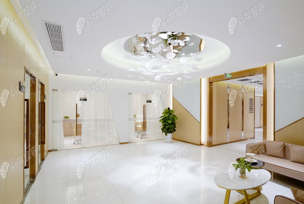 汕頭紫馨醫(yī)美大廳休息區(qū)