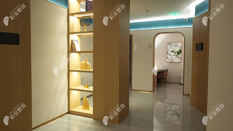 北京麗合醫(yī)療美容醫(yī)院咨詢室