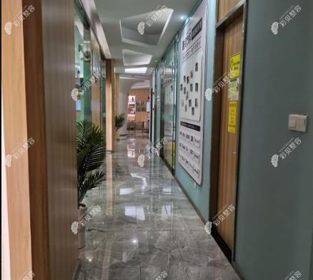 ?？谖ㄐX科口腔門診部醫(yī)院走廊